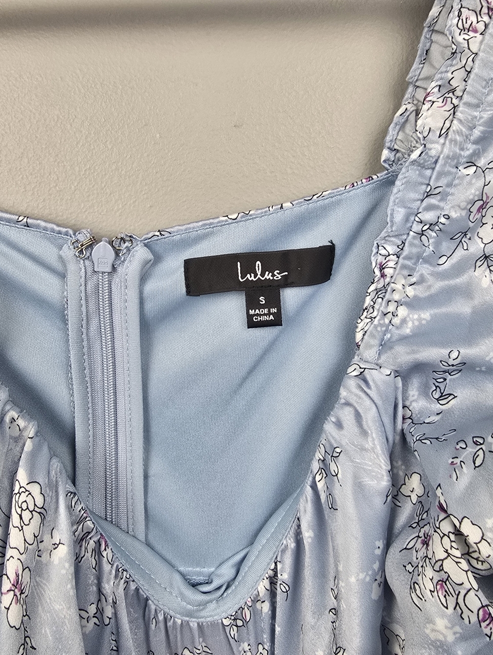 What a Sweetheart Blue Floral Print Satin Puff Sleeve Mini Dress Womens Size S - Picture 6 of 11